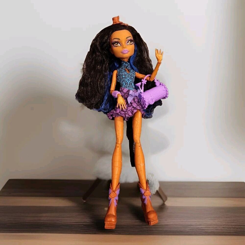 2012 Monster Dance Class REBECCA STEAM Doll W/ Accessories Complete HTF